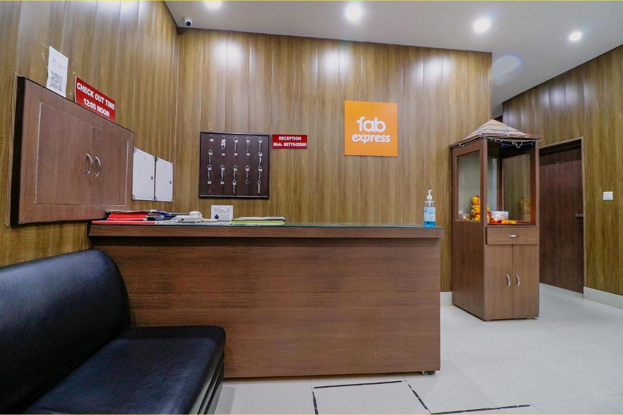 Fabexpress Kartikey Inn Haridwār Εξωτερικό φωτογραφία